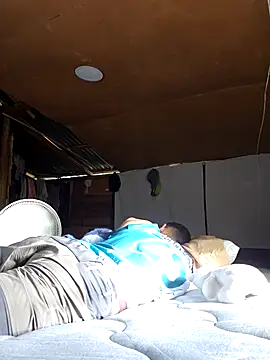 Snapshot of jose5320_20 chatting on October 14, 1:01 pm jose5320 20 online show from October 14, 1:01 pm