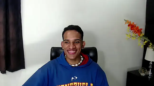 AbrahanBratz online show from January 3, 7:18 pm