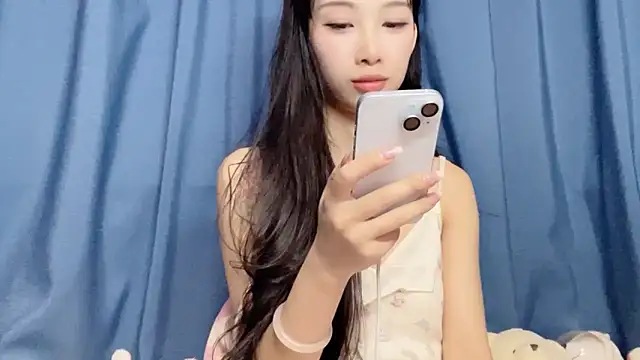 Lili-2 online show from April 1, 2:03 pm