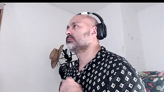 Gabriel Harmant online show from January 8, 6:21 pm