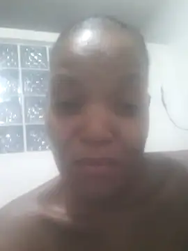 Feathergal69  online show from February 18, 7:41 pm