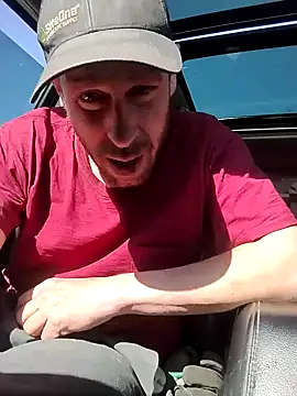 Snapshot of axelongshaft69 chatting on February 21, 5:36 pm axelongshaft69 online show from February 21, 5:36 pm