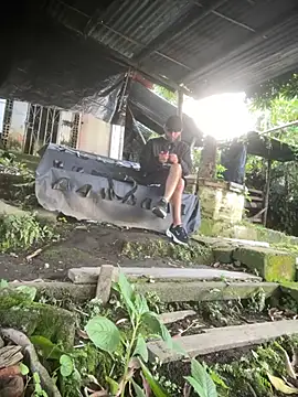 Jestebanano online show from March 14, 11:59 am