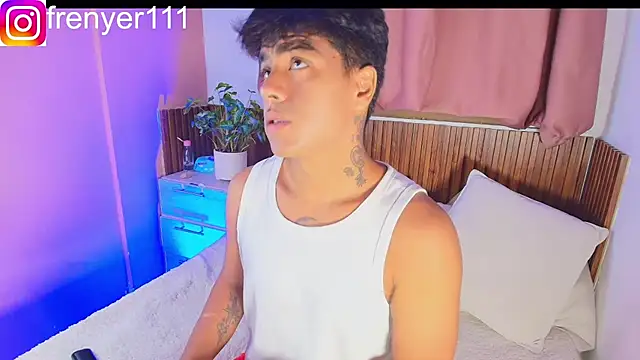 kiing azahell online show from April 18, 2:37 am