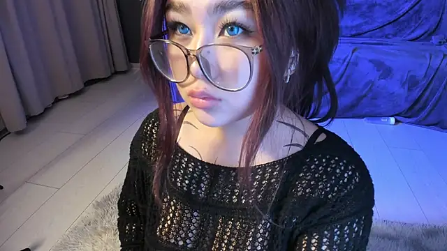 Yuriko May online show from January 29, 6:39 pm