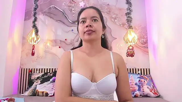 Snapshot of EvelynSweet1 chatting on January 10, 3:14 pm EvelynSweet1 online show from January 10, 3:14 pm