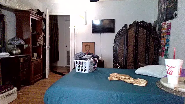 sophiarica online show from March 25, 10:05 pm