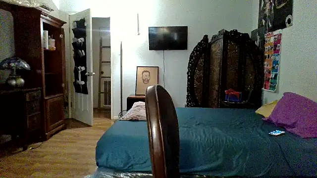 sophiarica online show from April 1, 1:41 pm