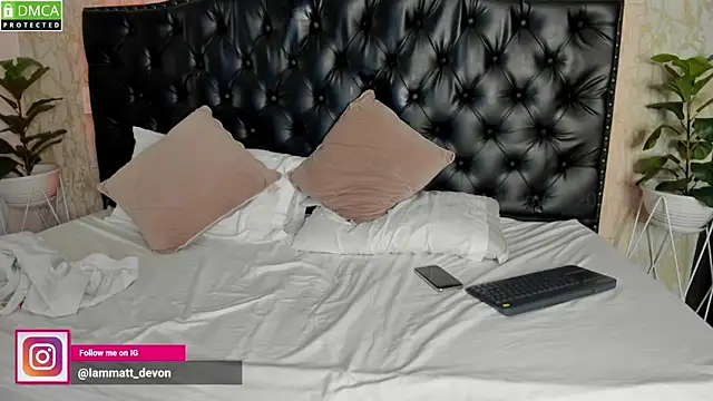 Snapshot of MattDevon chatting on January 21, 5:20 pm MattDevon online show from January 21, 5:20 pm