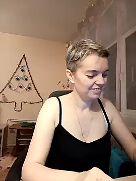 Cutie Erikaa1 online show from December 23, 4:12 am