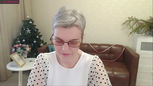 Cutie Erikaa1 online show from December 25, 8:40 am