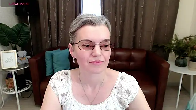 Cutie Erikaa1 online show from January 4, 8:39 am