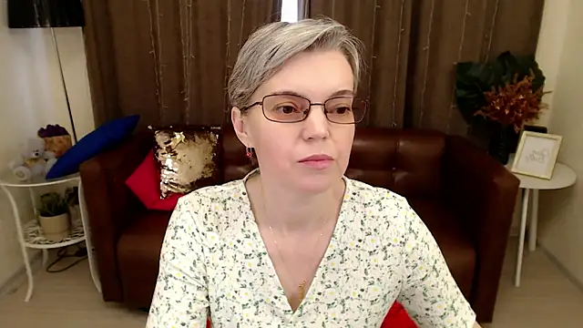 Cutie Erikaa1 online show from March 15, 5:30 am