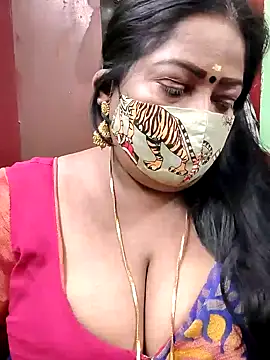 Snapshot of maniisha chatting on December 20, 9:17 pm maniisha online show from December 20, 9:17 pm