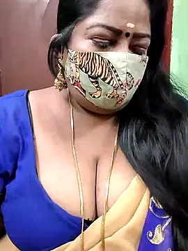 Snapshot of maniisha chatting on December 21, 5:07 pm maniisha online show from December 21, 5:07 pm