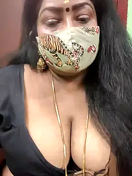 Snapshot of maniisha chatting on December 31, 2:25 pm maniisha online show from December 31, 2:25 pm
