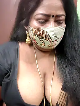 Snapshot of maniisha chatting on January 1, 2:51 am maniisha online show from January 1, 2:51 am