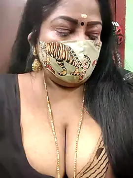 Snapshot of maniisha chatting on January 16, 11:15 am maniisha online show from January 16, 11:15 am