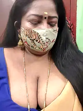 Snapshot of maniisha chatting on January 17, 9:06 am maniisha online show from January 17, 9:06 am