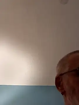 Snapshot of geilerschwanz64 chatting on January 5, 1:35 am geilerschwanz64 online show from January 5, 1:35 am