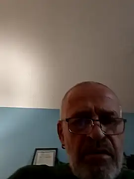 Snapshot of geilerschwanz64 chatting on January 17, 8:02 am geilerschwanz64 online show from January 17, 8:02 am