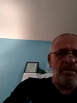 Snapshot of geilerschwanz64 chatting on March 9, 3:16 pm geilerschwanz64 online show from March 9, 3:16 pm