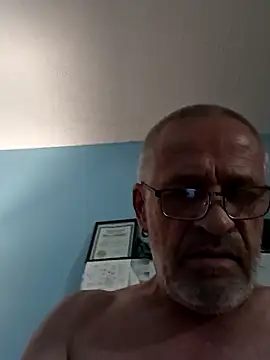 Snapshot of geilerschwanz64 chatting on March 14, 6:42 am geilerschwanz64 online show from March 14, 6:42 am