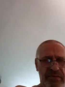 Snapshot of geilerschwanz64 chatting on March 18, 3:53 pm geilerschwanz64 online show from March 18, 3:53 pm