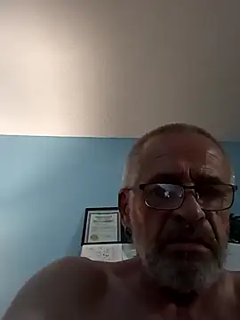 Snapshot of geilerschwanz64 chatting on March 21, 9:34 pm geilerschwanz64 online show from March 21, 9:34 pm