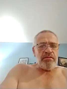 Snapshot of geilerschwanz64 chatting on October 30, 11:33 am geilerschwanz64 online show from October 30, 11:33 am