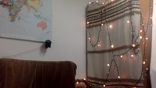 TowaFreespirit online show from December 6, 11:11 am