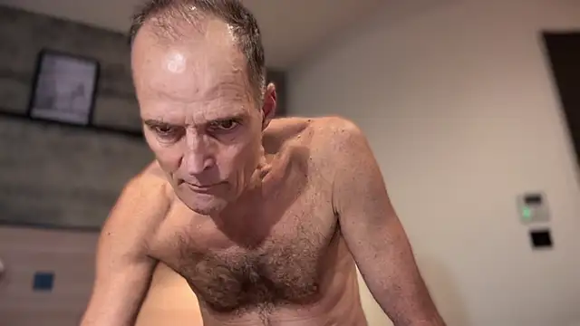 TowaFreespirit online show from December 26, 2:37 pm