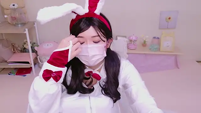 Snapshot of NAMI_s2 chatting on December 22, 9:22 am NAMI s2 online show from December 22, 9:22 am