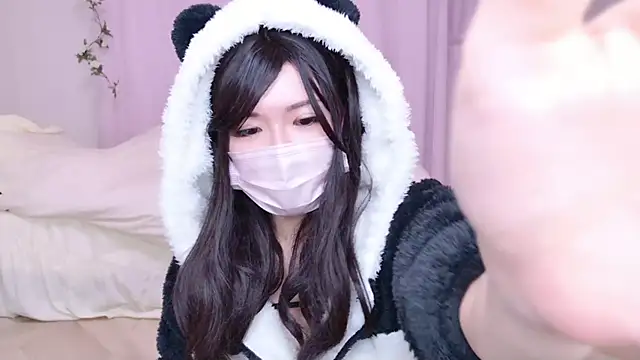 Snapshot of NAMI_s2 chatting on February 10, 10:09 pm NAMI s2 online show from February 10, 10:09 pm