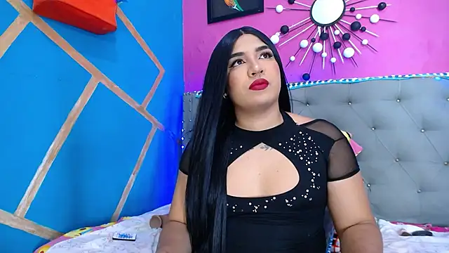 Snapshot of _Empera_ chatting on February 5, 12:31 am Empera online show from February 5, 12:31 am