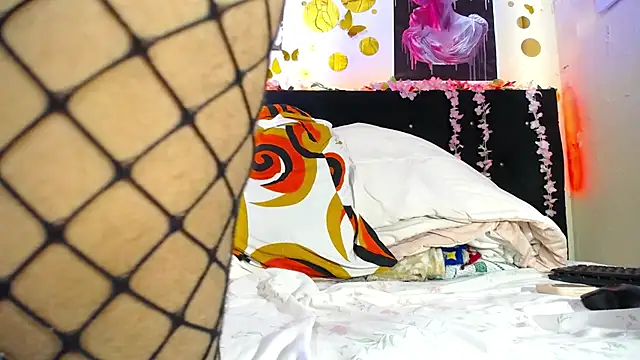 Snapshot of _Empera_ chatting on September 9, 1:38 am Empera online show from September 9, 1:38 am