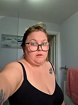 Tallulah-mae-xoxox online show from April 12, 2:11 pm