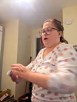 Tallulah-mae-xoxox online show from April 18, 7:18 pm