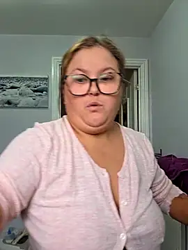 Tallulah-mae-xoxox online show from June 2, 8:16 am