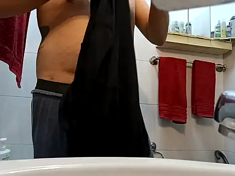 Snapshot of domexib chatting on January 8, 11:21 am domexib online show from January 8, 11:21 am