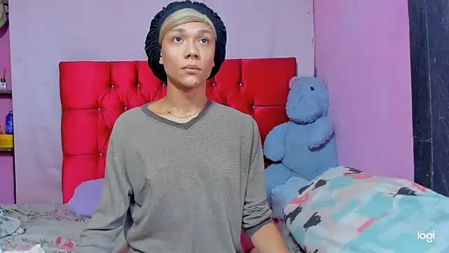 StassieBell online show from March 27, 6:41 am