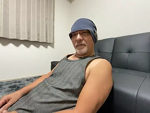 Grandpa29hijii online show from September 18, 1:24 pm