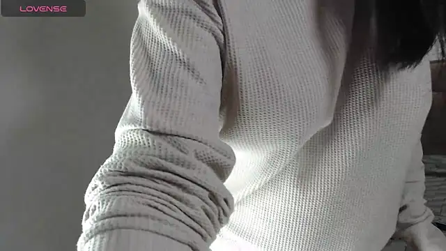 Snapshot of aleejhandraa chatting on November 18, 1:00 am aleejhandraa online show from November 18, 1:00 am