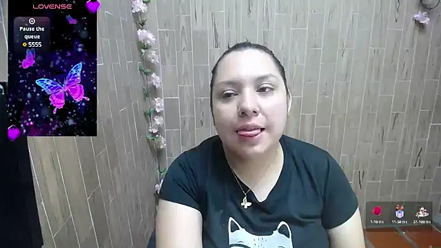 solyeria online show from March 9, 5:00 am