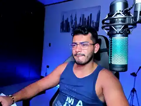 BrunoD31 online show from December 21, 4:52 am