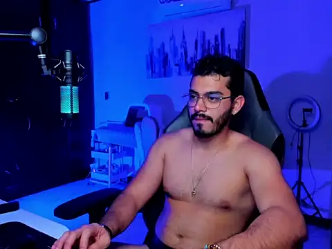 BrunoD31 online show from February 6, 3:44 am