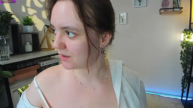 Snapshot of Lella_Ryann_ chatting on May 17, 10:50 pm Lella Ryann online show from May 17, 10:50 pm