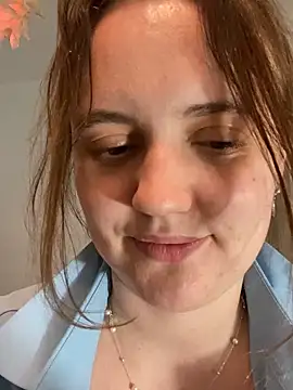 Snapshot of Lella_Ryann_ chatting on May 31, 6:09 pm Lella Ryann online show from May 31, 6:09 pm