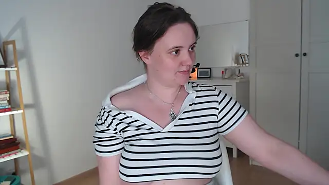 Snapshot of Lella_Ryann_ chatting on July 26, 11:50 am Lella Ryann online show from July 26, 11:50 am