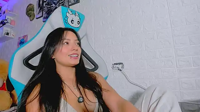 missycanoo online show from October 1, 3:23 am